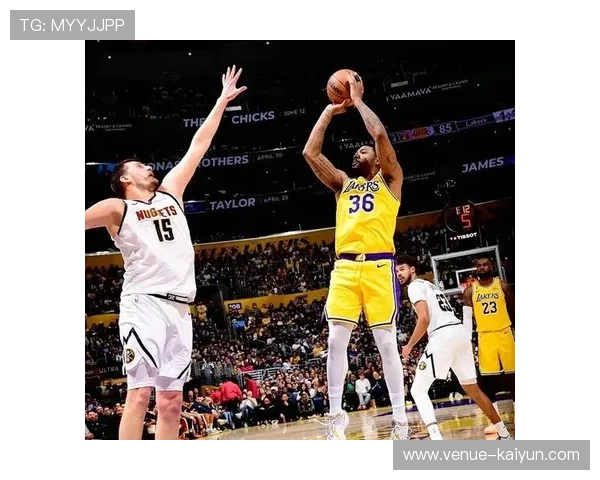 湖人核心状态回暖连胜势头强劲詹姆斯助球队再创佳绩